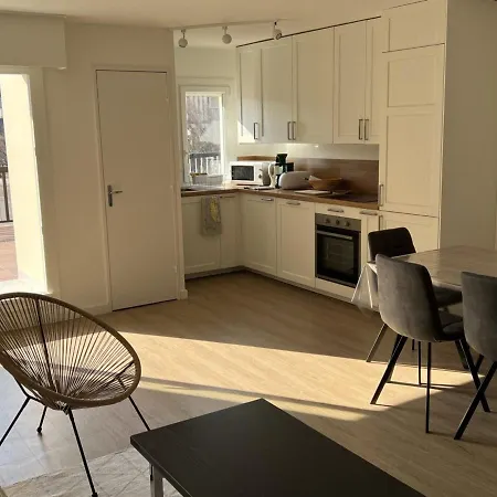 Apartment 3 Pieces Avec Terrasses Et Vue - Parking Inclus - Fr-1-487-349